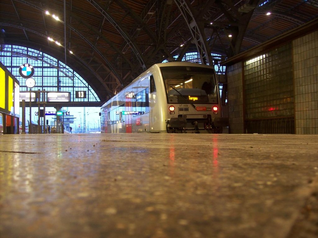 MRB VT 009 Steht sehr weit vorne im HBF Leipzig zur Abfahrt nach Torgau bereit 15.01.2010