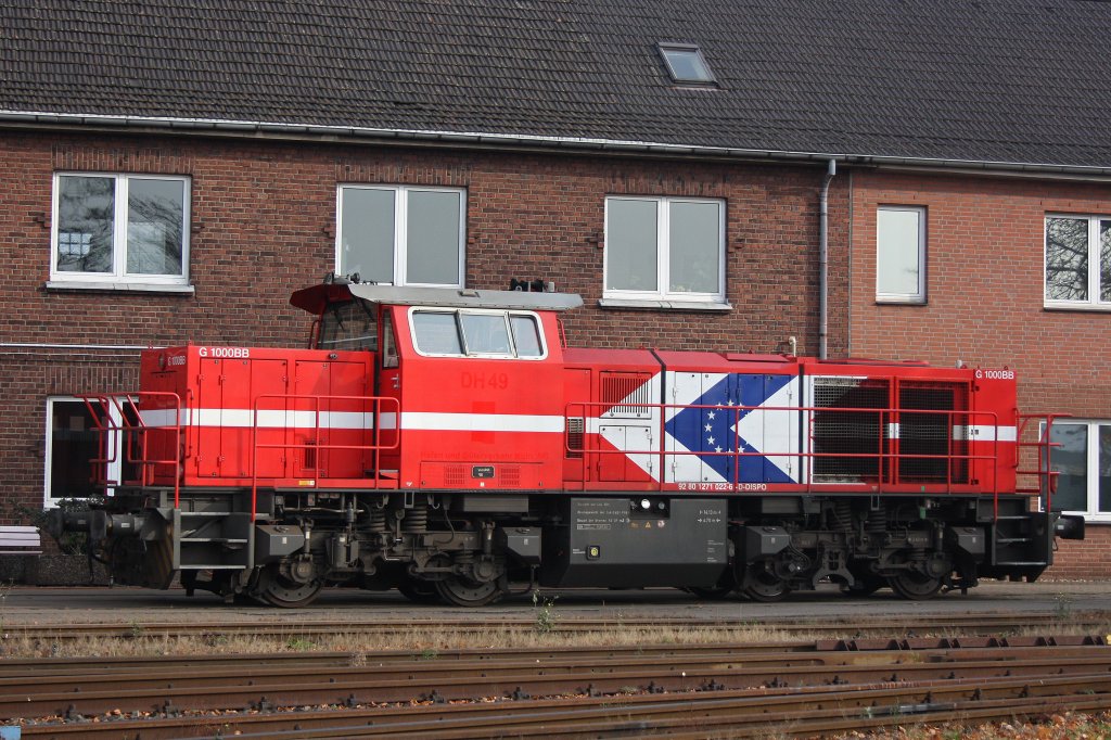 MRCE 271 022 (ex HGK DH 49) steht am 6.11.11 bei Vossloh in Moers.