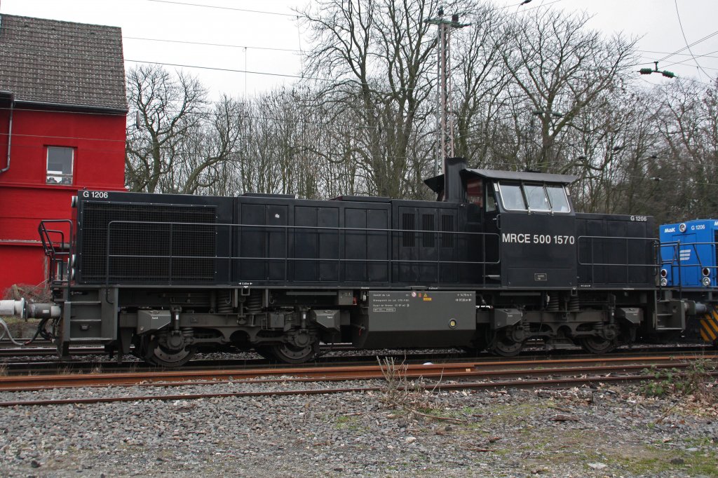 MRCE 500 1570 ist aktuell fr die TXL unterwegs und wartet am 5.3.11 in Ratingen-Liontorf als zweitlok auf Weiterfahrrt Richtung Kalkwerk.