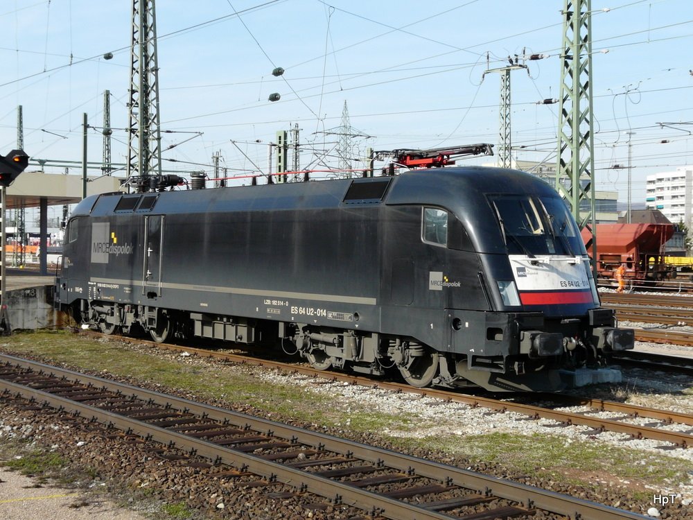 MRCE Dispolok  ES 64 U2-014 abgestellt im Bahnhoif Basel Bad. am 19.03.2010