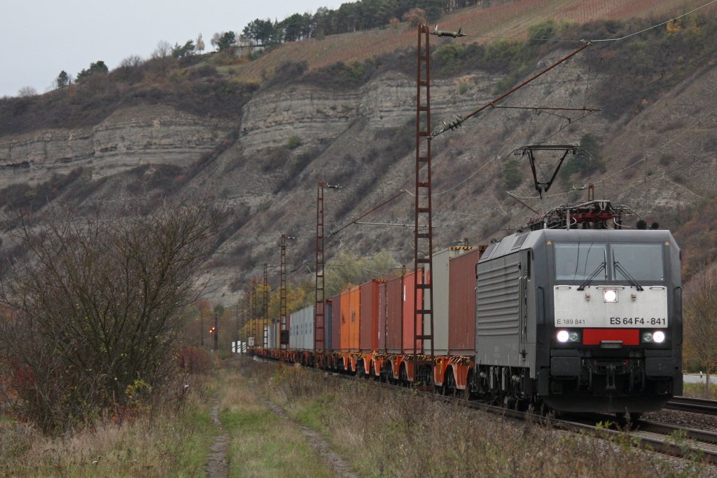 MRCE Dispolok/TXL ES 64 F4-841 am 2.11.12 mit einem Containerzug in Thngersheim.