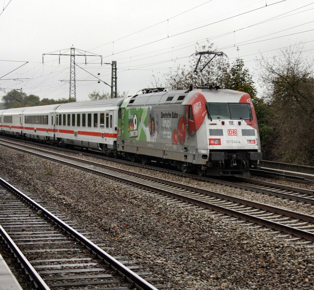 Mnchen - Langwied: Durchfahrt der 101 040-4 mit ihrem IC Richtung Karlsruhe