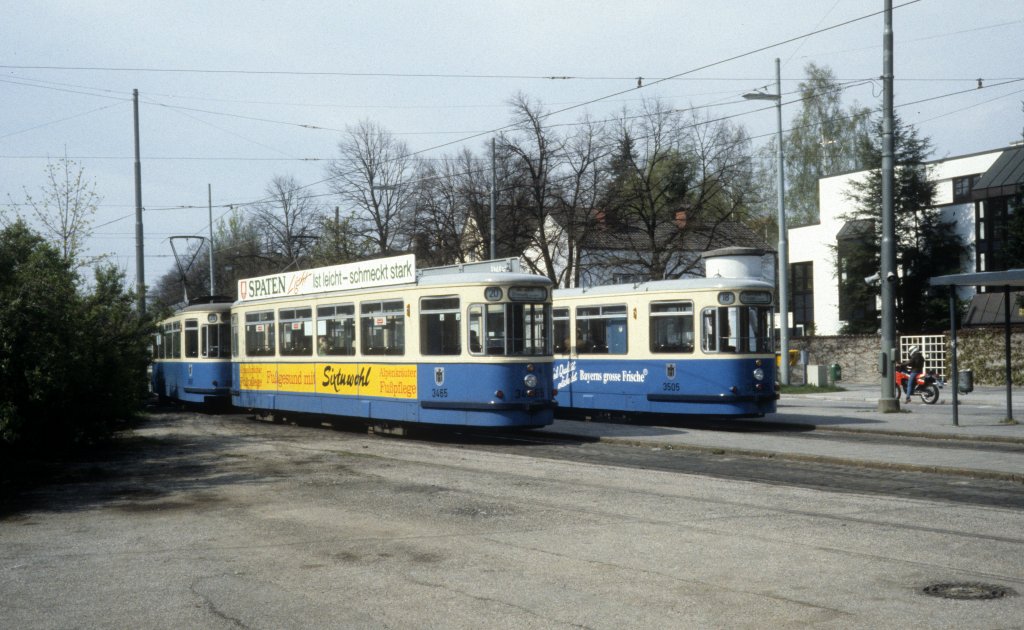 Mnchen MVV Tramlinie 20 (m4.65 3465) / Tramlinie 18 (m5.65 3505) Effnerplatz im April 1990.