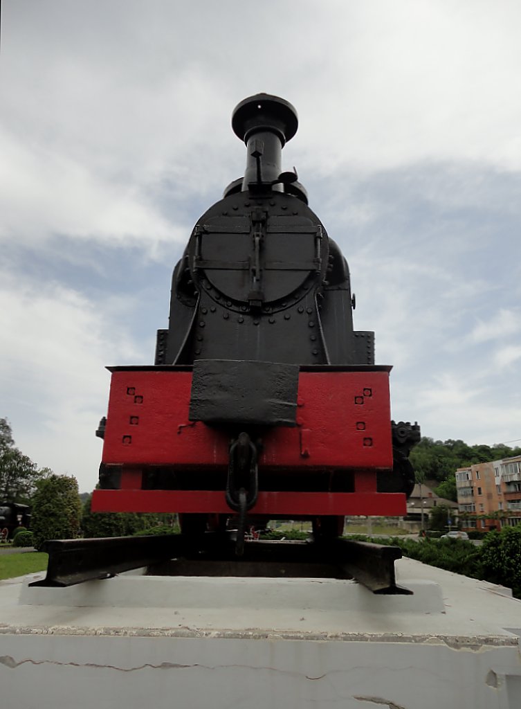Museum der ehem. Lokomotivenfabrik Resita am 03.05.2013. Vorderansicht der ersten in Rumnnien gebauten Lokomotive, namens  Resicza . Baujahr 1872.