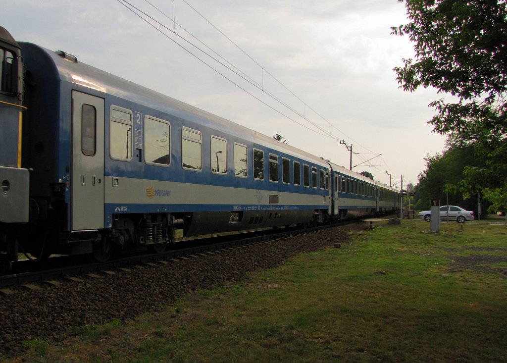 MV H-START 61 55 21-91 xxx Bmz im IC 200  KVARNER INTERCITY  von Budapest-Keleti pu nach Zagreb Glavni Kolod., in Sifok; 02.06.2011
