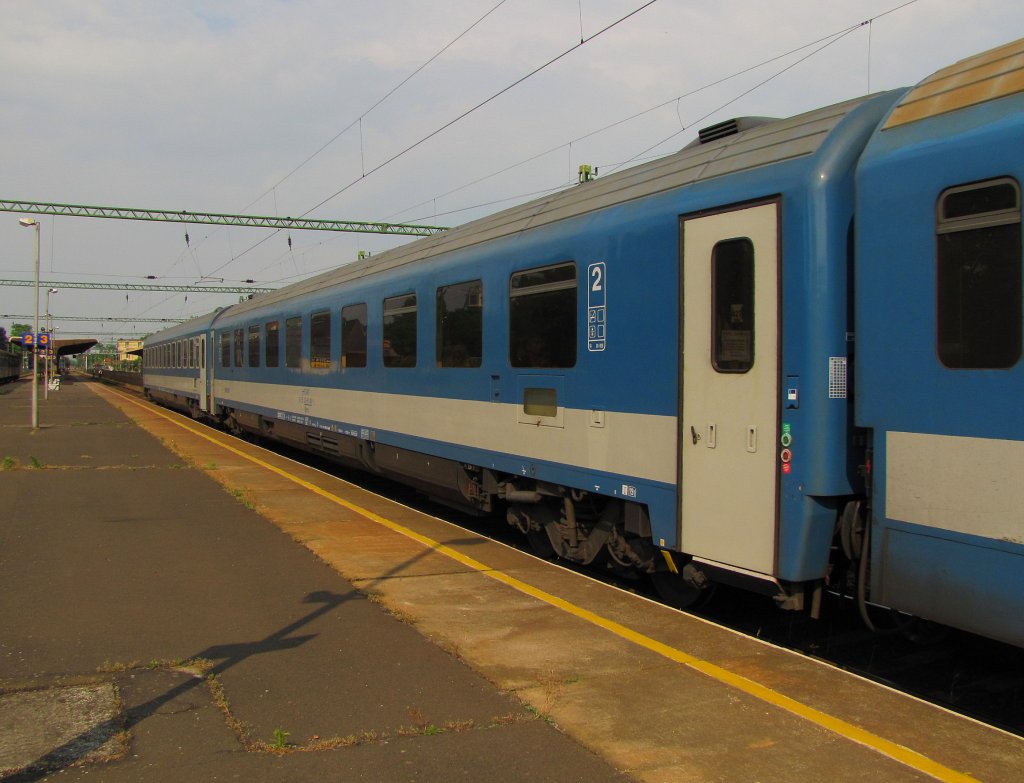 M�V H-START 61 55 21-91 105-1 Bmz im EN 441  VENEZIA EURONIGHT  von Venezia Santa Lucia nach Budapest-Keleti pu, im Bf Si�fok; 02.06.2011