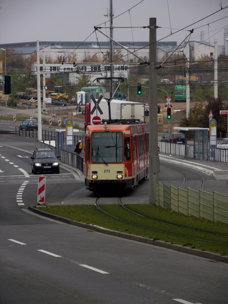 MVG M8C in Mainz Hechtsheim am 02.11.11 auf Fahrschulfahrt 