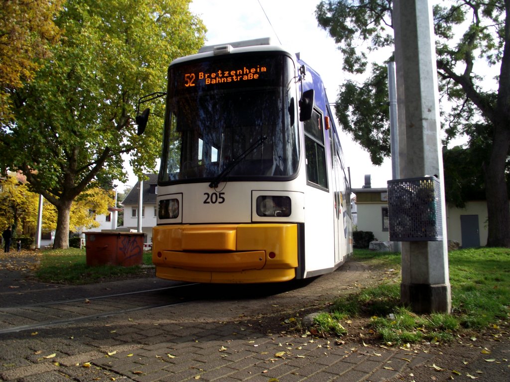 MVG Stra�enbahn in Mainz Hechtsheim Schinnergraben an 31.10.11 