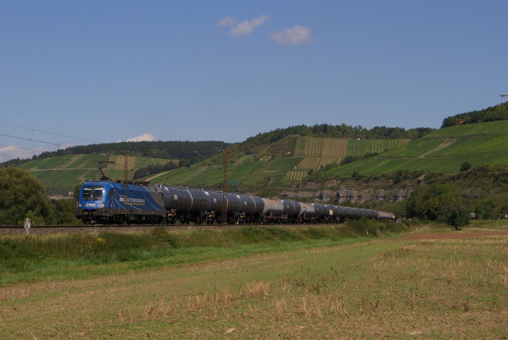 MWB 1116 911-7 mit einem Kesselwagenzug in Himmelstadt am 17.08.2011