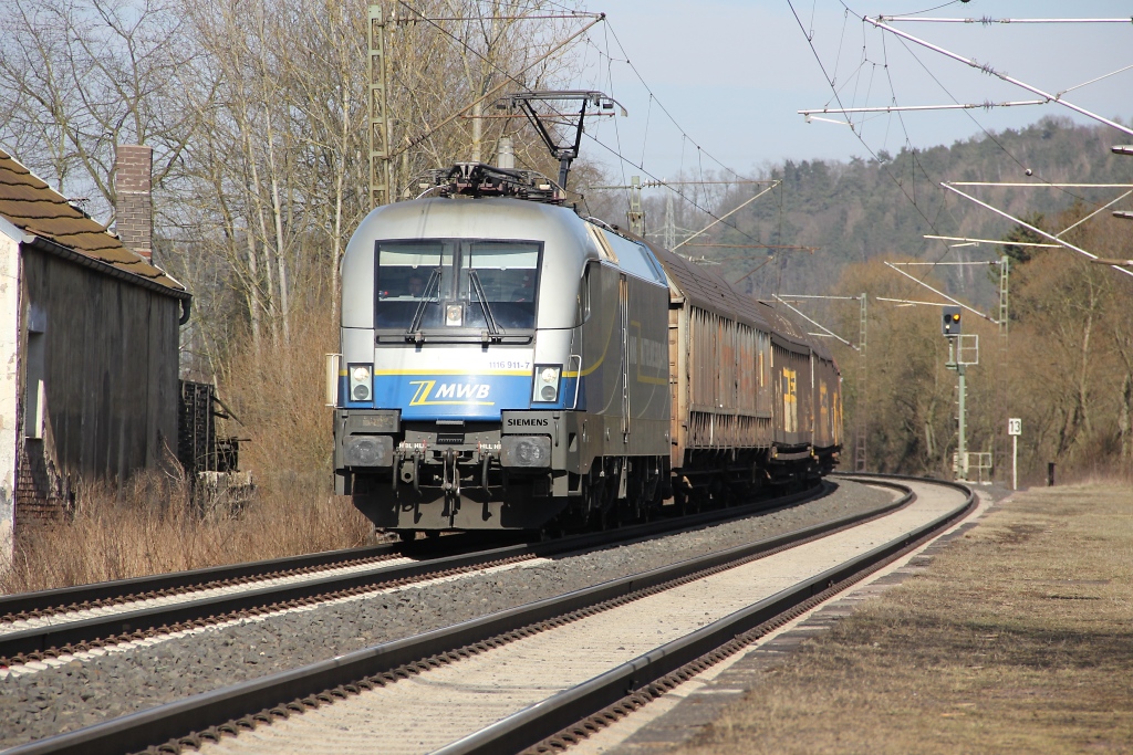 MWB-Stier 1116 911-7 mit H-Wagen-Zug in Fahrtrichtung Sden. Aufgenommen am 24.03.2013 in Ludwigsau-Friedlos.