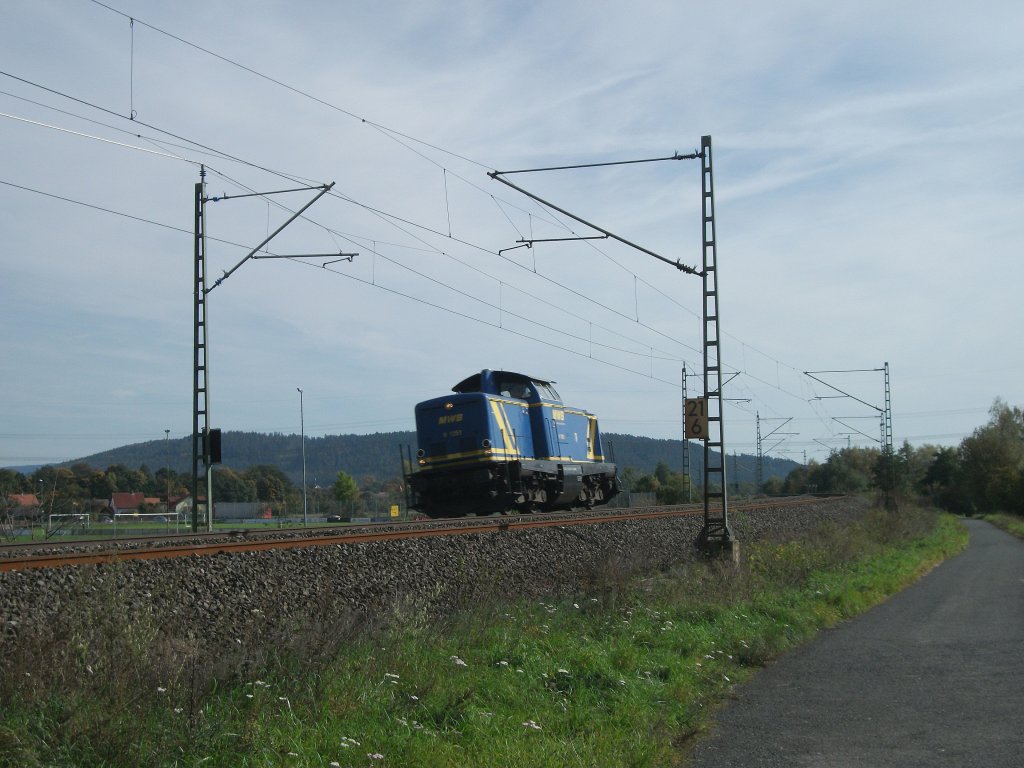 MWB V1251 ist am 8.10.10 solo bei Halach(b. Kronach) Richtung Saalfeld unterwegs.