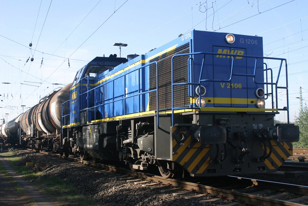 MWB V2106 mit Gz am 11.10.10 in Oberhausen West