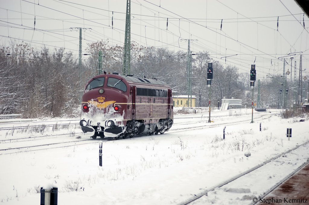 MY 1138 (92 80 1227 004-9 D CLR) von der Cargo Logistik Rail Service GmbH als Lz in Magdeburg in Richtung Magdeburg-Neustadt. 29.12.2010