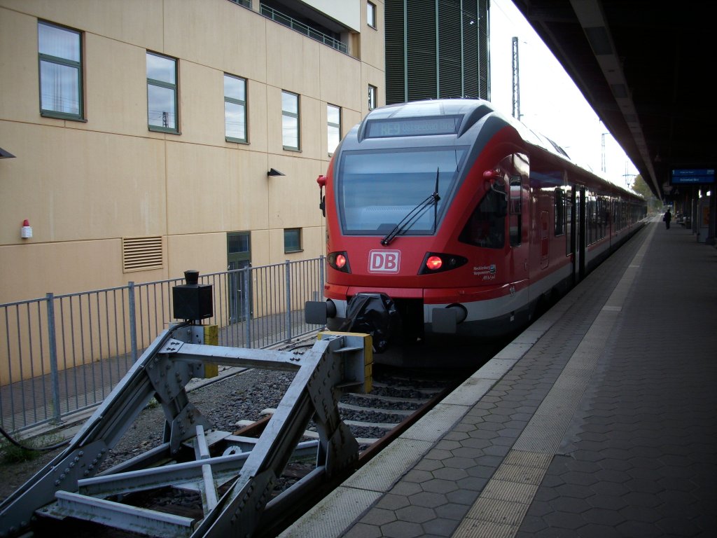 Nach der Ankunft des RE 33308 aus Binz in Stralsund ging es fr Flirt 429 027 am 31.Oktober 2009 wieder zurck nach Binz.