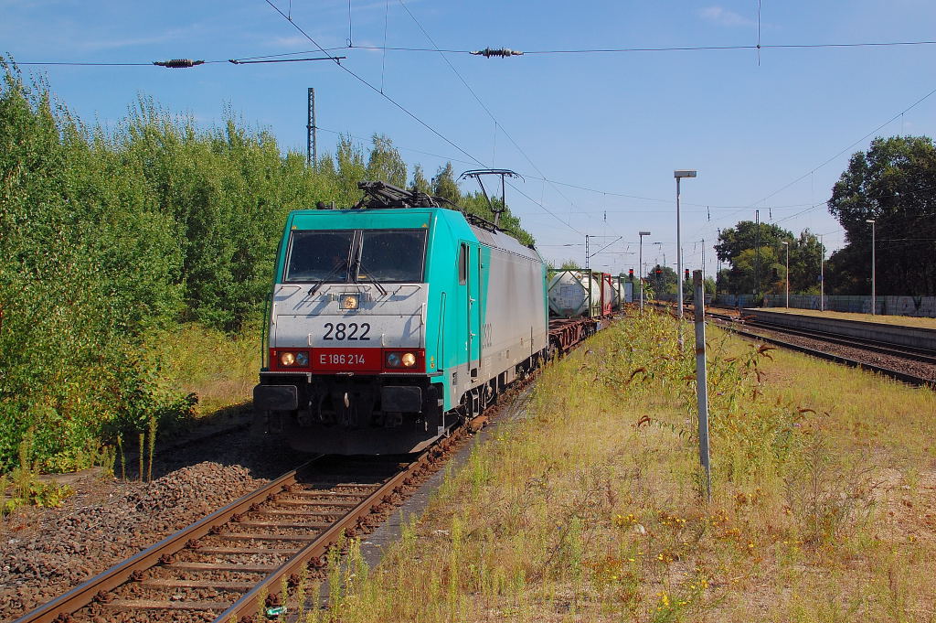 Nach dem die Cobra 2822 in Viersen umrangiert hat fhrt sie in Richtung Venlo weiter. 23.8.2012