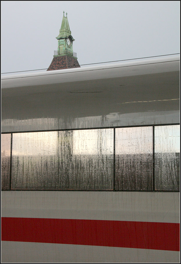 Nach einem Gewitterschauer - 

Kleine Impression vom Bahnhof Basel SBB. 

20.06.2013 (M)
