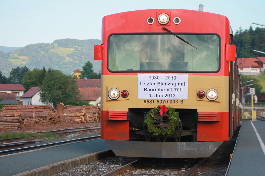 Nach ber dreiig Jahren war der Tag auch fr Ihn gekommen. Zum letzten Mal verlsst 5070.003 als vertreter seiner Art , planmig den Bahnhof Wies Eibiswald um als R8556 gen Graz zu rattern. 1.Juli 2013 
