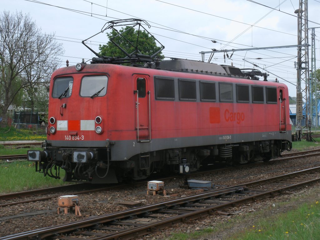 Nachdem 140 834,am 25.April 2013,von Mukran geholt wurde,kam die Lok wieder nach R�gen,diesmal alleine und blieb �ber Nacht in Bergen/R�gen.Aufgenommen nach der Ankunft am 11.Mai 2013 