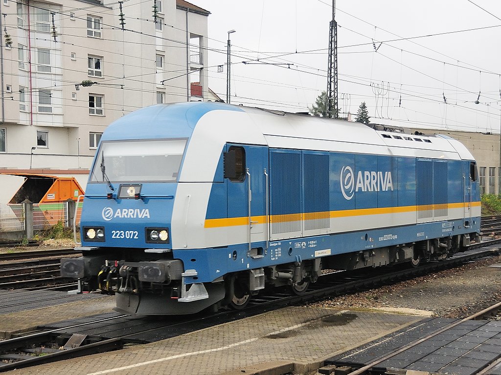 Nachdem 183 001 mit ihrem  alex  Regensburg Hbf gen Mnchen verlassen hatte, folgte ihr 223 072, welche vorher genannten Zug aus Hof nach Regensburg brachte. (09.11.09).