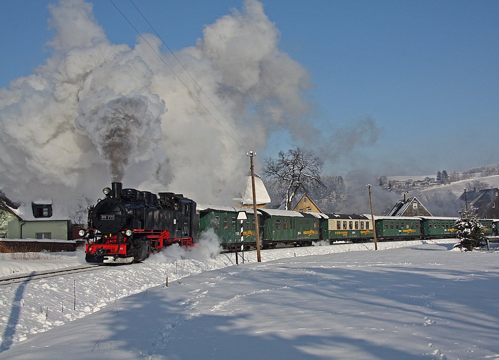 Nachdem der Zug den Bahnhof Neudorf verlassen hat, bietet sich dieses Motiv.