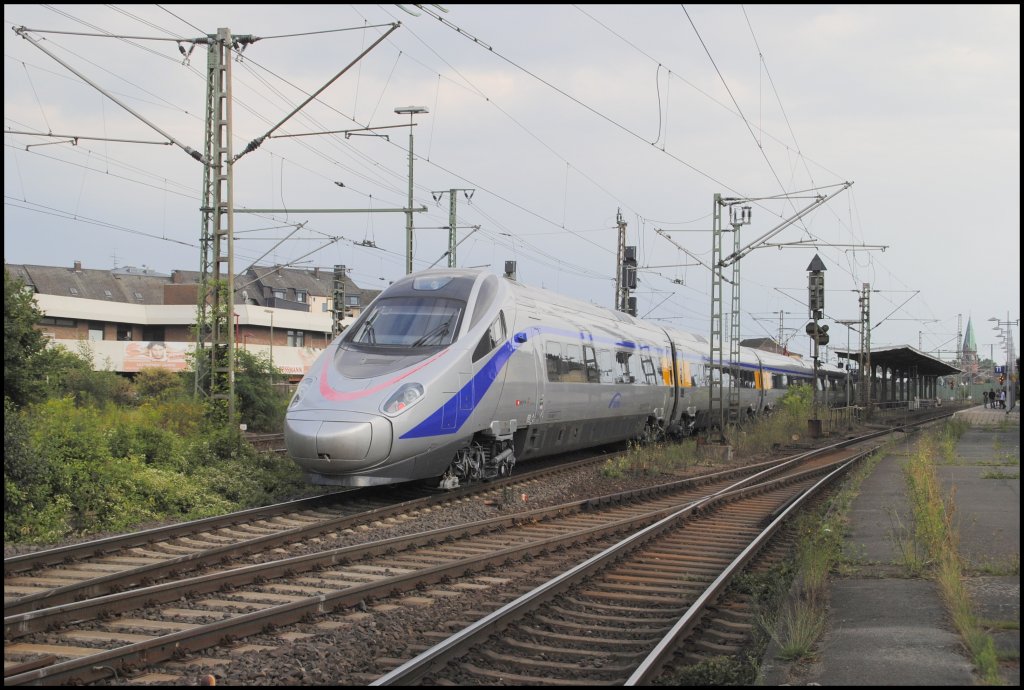 Nachschuss auf ETR610  am 04.08.10 in Lehrte. Dieser Trriebwagen ist wohl auf Test zwecken unterwegst.