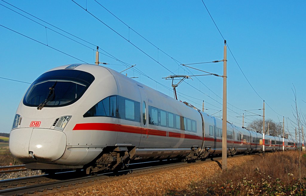 Nachschu� auf den ICE 23 von Dortmund nach Wien. Neulengbach, am 28.11.2009.