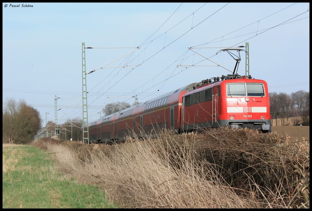 Nachschuss auf den RE4 Richtung Dortmund an Km 28.4 der KBS 485.
Schublok war die 111 155.
24.03.10 15:38