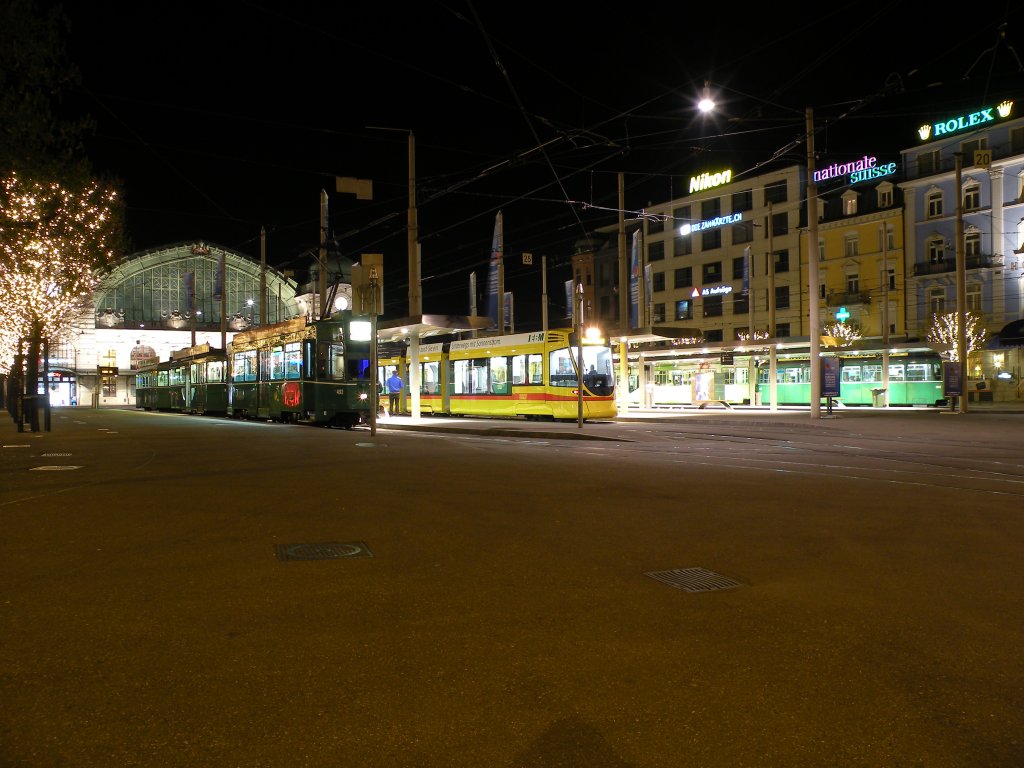 Nachtstimmung am Bahnhof SBB. Die Aufnahme stammt vom 08.04.2012.