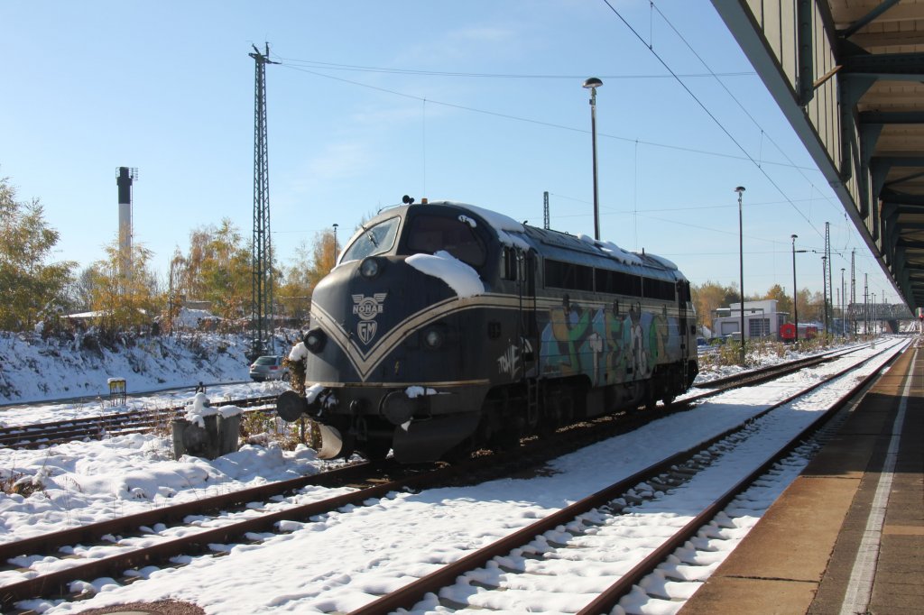 Narren Hnde...Strabag MY1147 abgestellt am 29.10.2012 auf dem Zwickauer Hauptbahnhof.