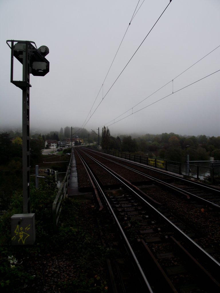 Neckarbr�cke in Neckargem�nd am fr�hen morgen vom 09.10.11. Genau an diesen Tag wird Sebastian Vettel zum 2. mal Weltmeister. 