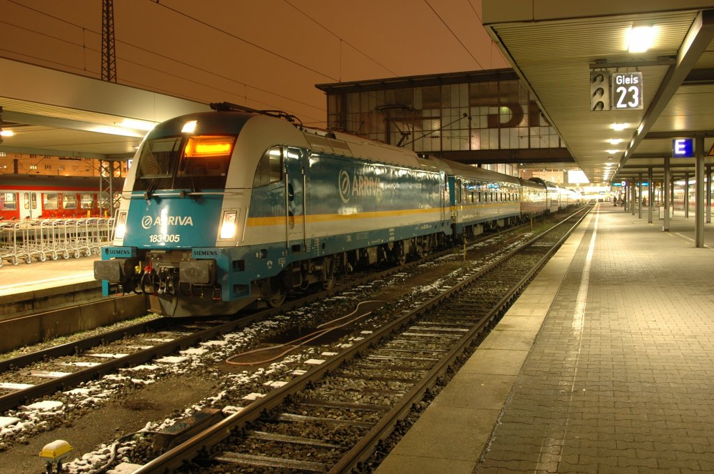 Neu in der ALEX-Familie: 183 005 am 12.12.09 in Mnchen Hbf