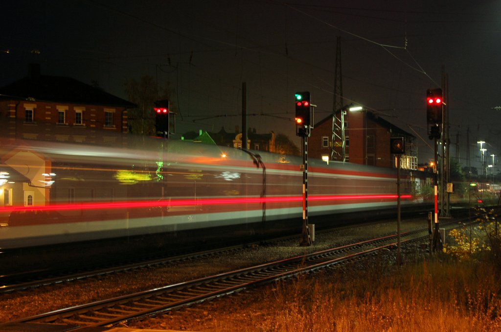 Neues Signalbild Hp0 mit Hp2.
ausfahrt eines Leeerzuges aus dem Bhf LIF