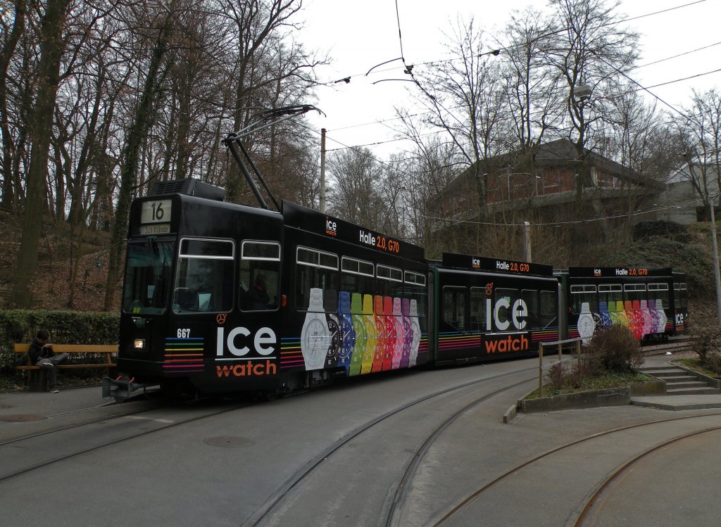 Neues Werbetram. Der Be 4/6 S 667 macht Werbung fr die ICE Uhren. Hier bedient der Wagen die Haltestelle Jakobsberg auf der Linie 16. Die Aufnahme stammt vom 08.04.2013.