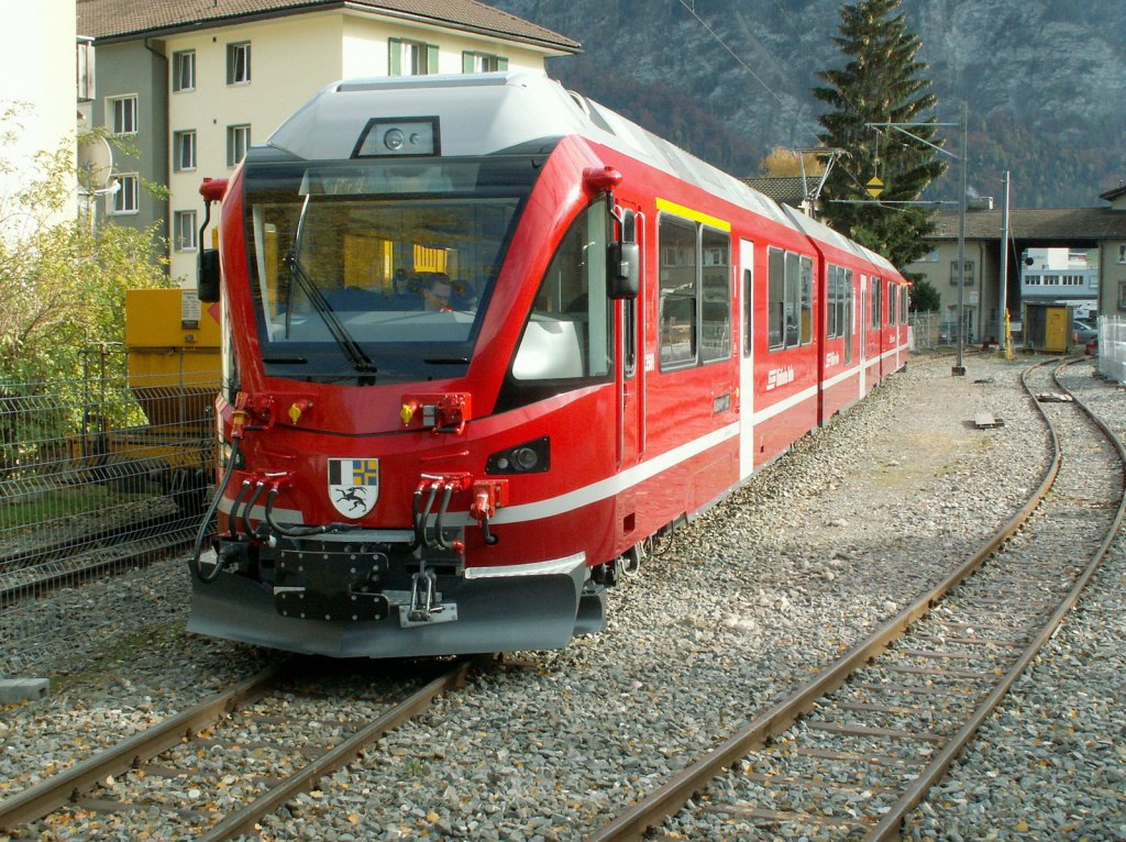 Neuester 3 teil.RhB Zweistrom-Triebzug ABe 8/12  Allegra  3501 beim Testbetrieb in Landquart.05.11.09
