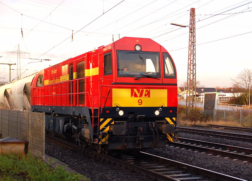 Neusser Eisenbahn Nr. 9 in Lintorf am 17.12.2011