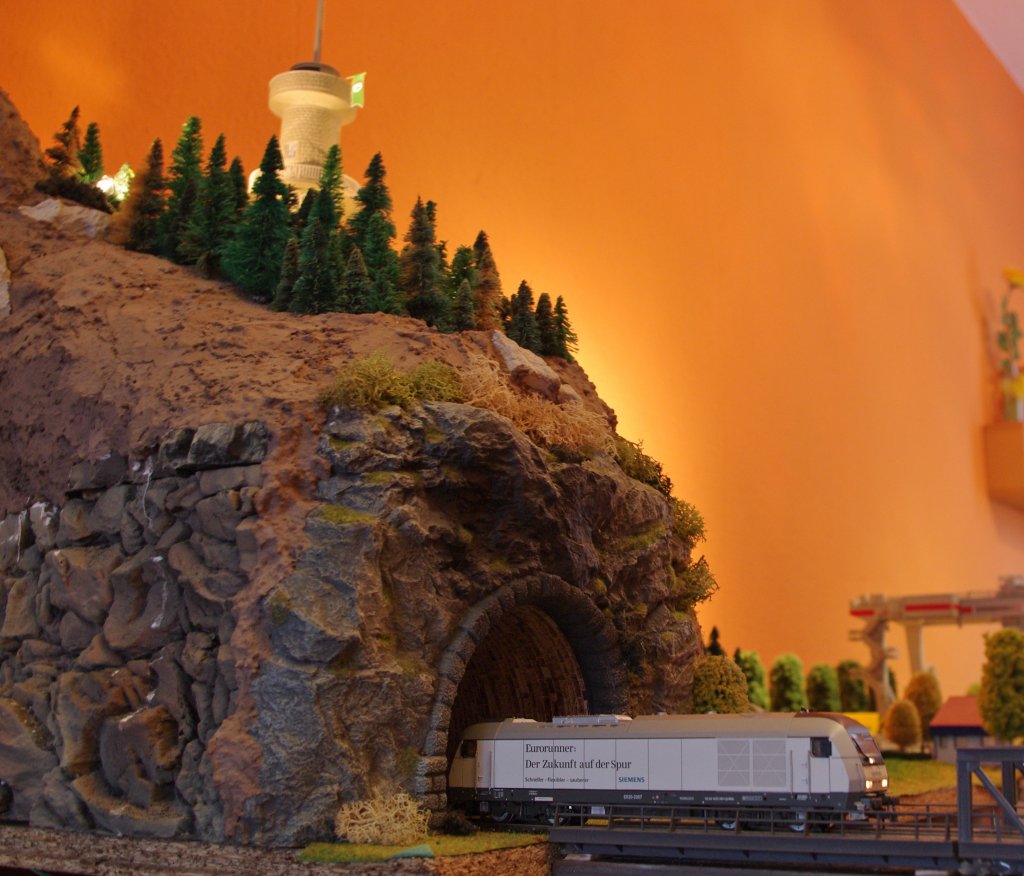 Neuzugang ER20 2007 (223 081-1), der Siemens Eurorunner von Roco mit ESU Lokpilot.