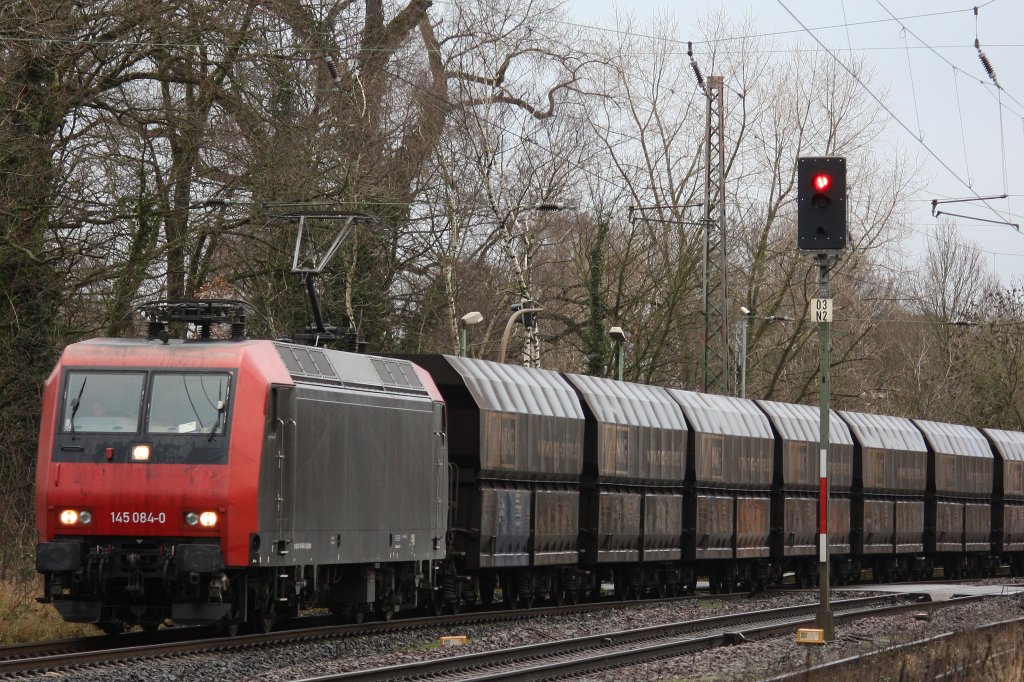 Niag Mietlok 145 084 am 6.1.12 mit dem Niagkohlezug  bei der Durchfahrt durch Ratingen-Lintorf.