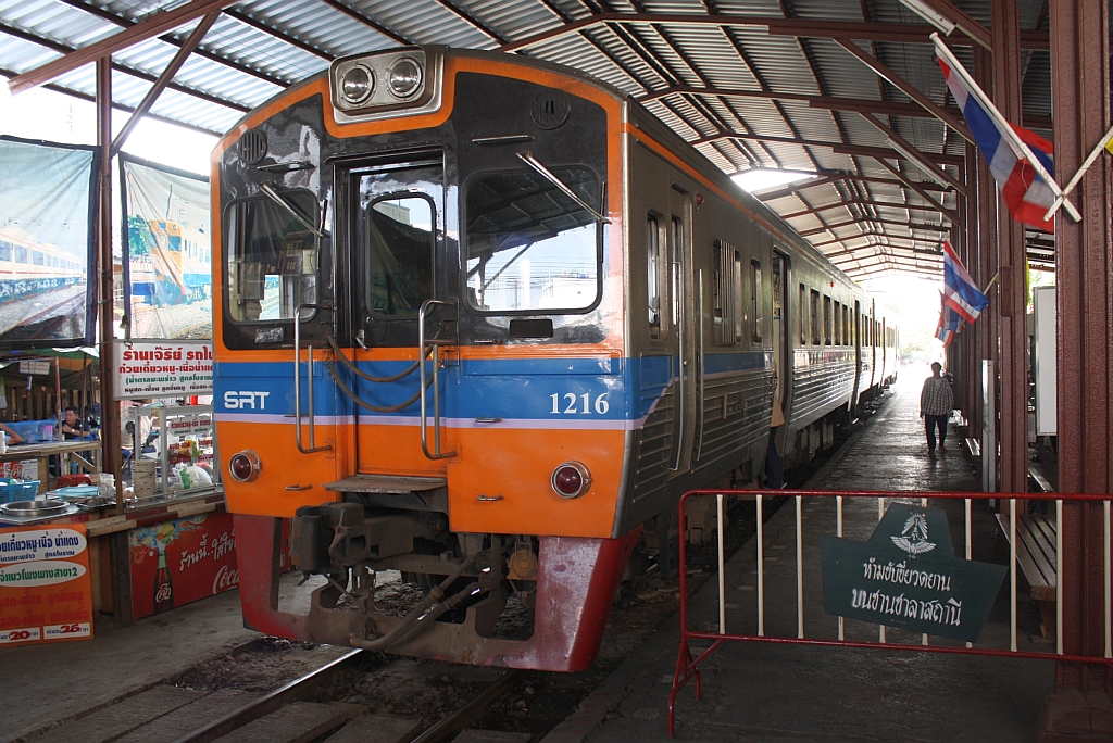 NKF 1216 am 15.Mrz 2011 im Bf. Mae Klong.