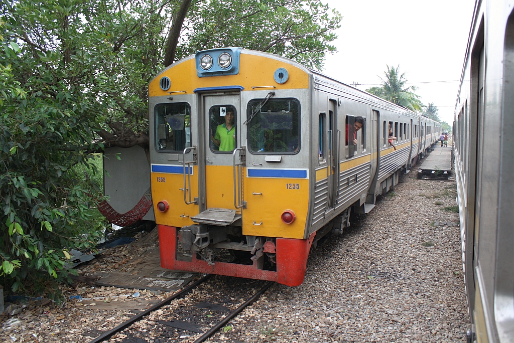 NKF 1255 am 27.März 2010 im Bf. Rang Pho.