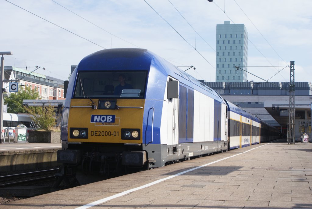 NOB DE 2000-01 mit einem Regionalzug in Hamburg Altona am 09.07.09