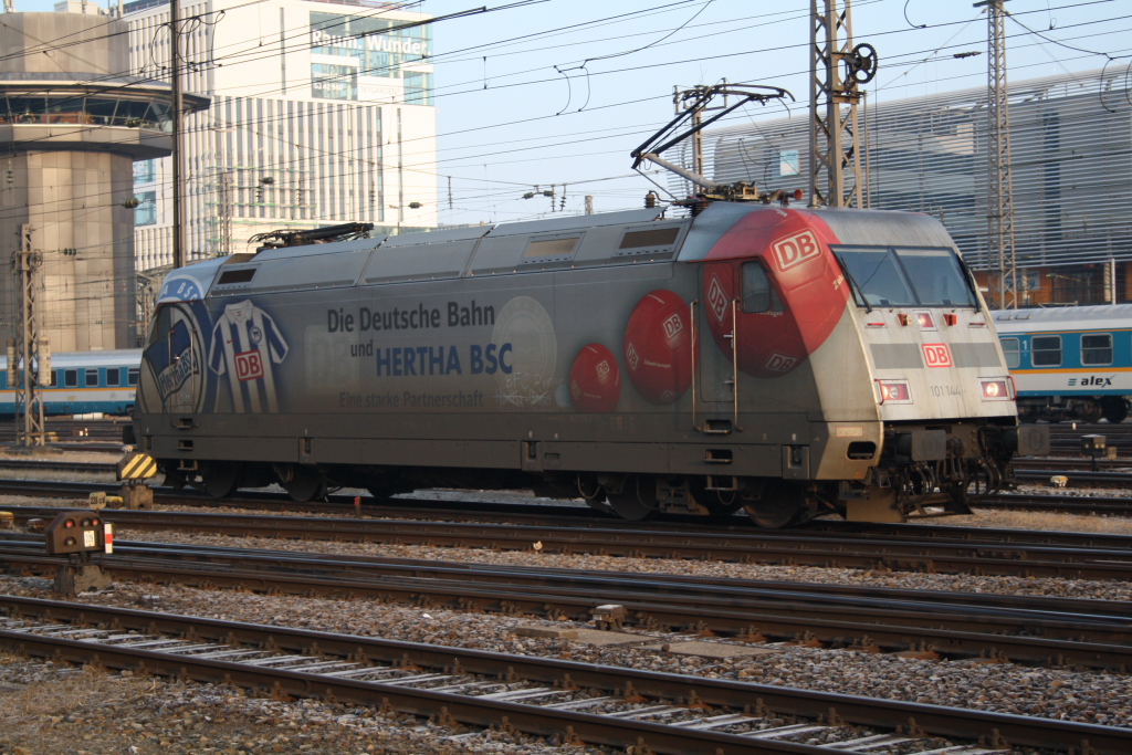 noch einen Nachschu gettigt wrend auch hier sie weiter auf den Weg ins Betriebswerk 1 in Mnchen ist. Am 06.03.2011