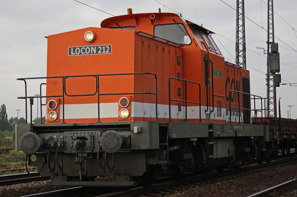 Nochmal LOCON 212 beim rangierren in Duisburg-Bissingheim
Der Zug fuhr anschliesend nach Ratingen-Lintorf wo er bei Bauarbeiten zum Einsatz kam