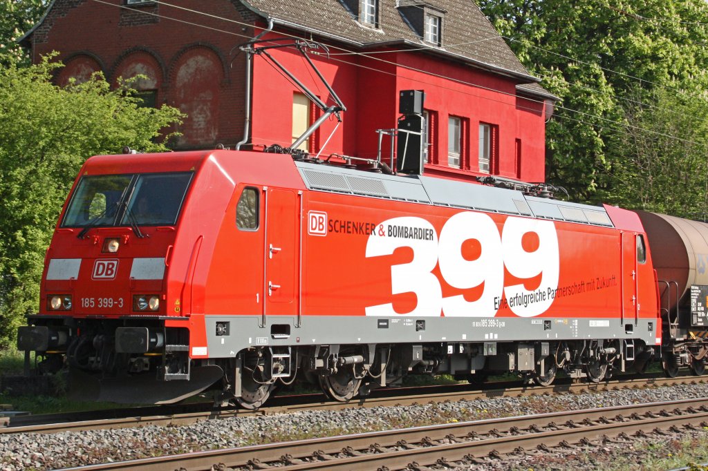 Nochmal im Portrait 185 399  Schenker und Bombadier eine erfolgreiche Partnerschaft mit Zukunft  f�hrt am 19.4.11 durch Ratingen-Lintorf. 