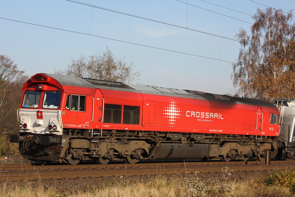 Nochmal im Portrait:Die Crossrail PB 03  Mireille  legt sich am 20.11.11 in Krefeld-Hohenbudberg in die Kurve.