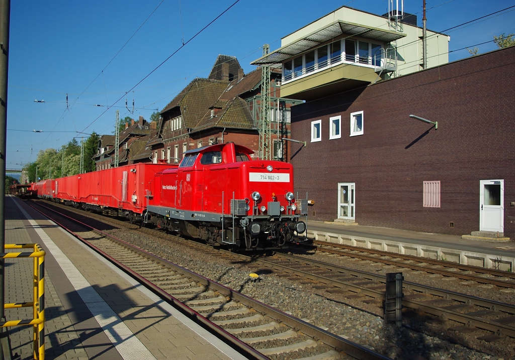 Nochmal der Tunnelhilfszug der DB Notfalltechnik von der anderen Seite mit der 714 002-3 am Zugschluss. Aufgenommen am 26.04.2011 in Eichenberg.