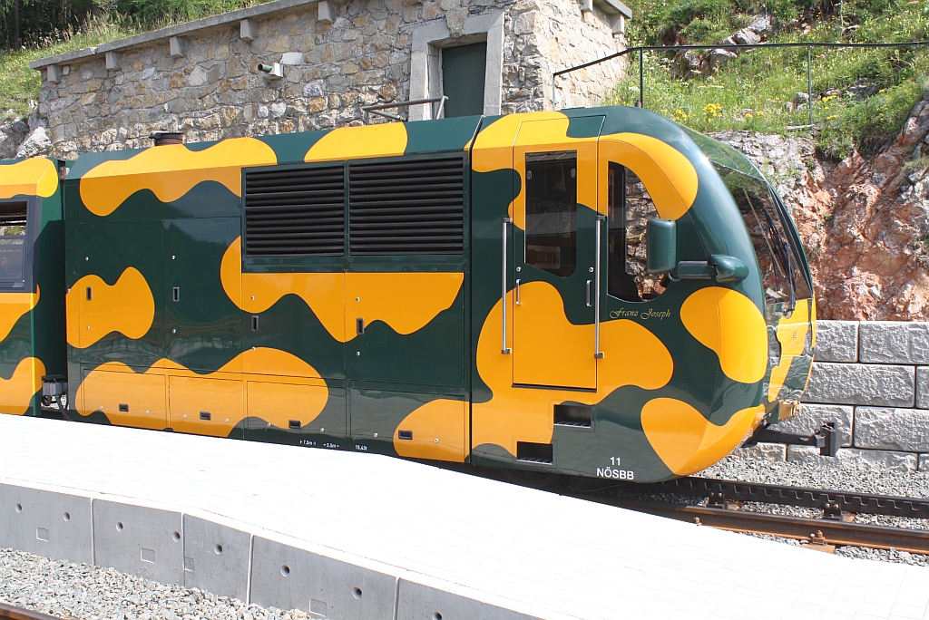 NSBB 11 am 04.08.2012 in der Station Baumgartner.