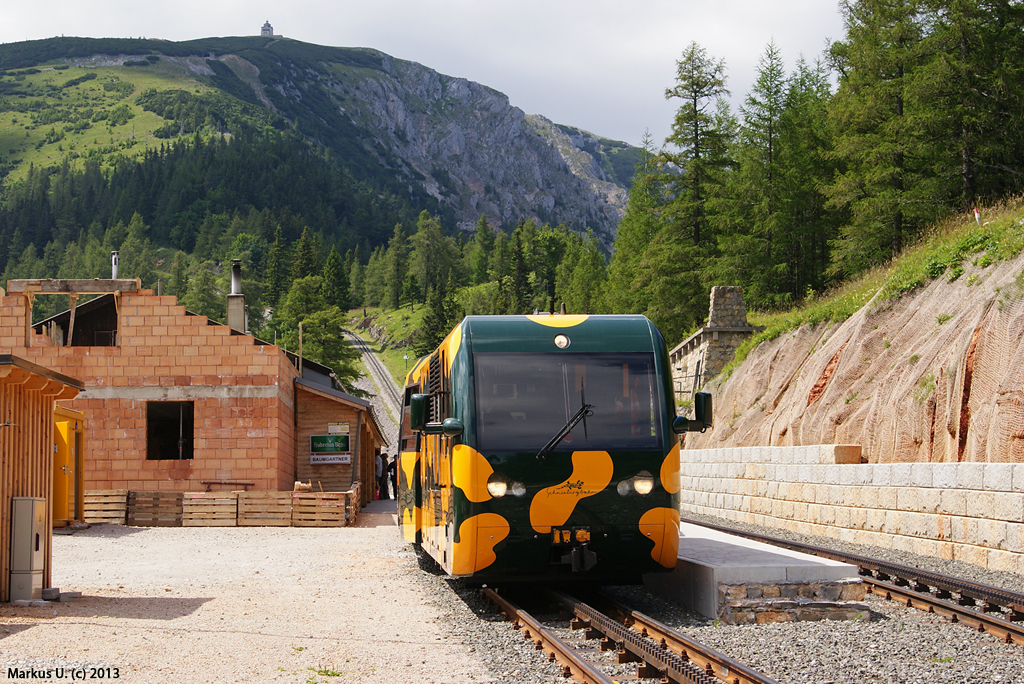 NSBB 13 beim Halt am 14.07.213 whrend der Talfahrt in der Hst. Baumgartner auf 1400 m Seehhe.