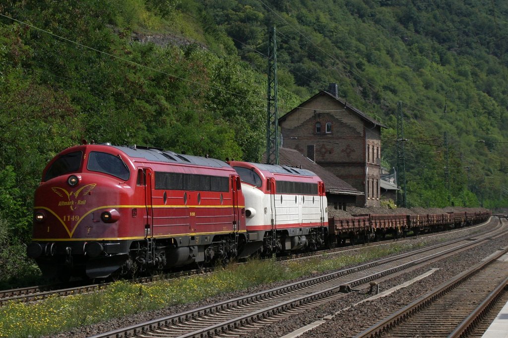 Nohab 1149 und 1142 legen sich am 17.8.11 in die Kurve in Kaub
