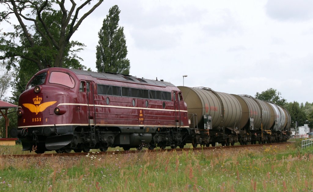 NOHAB 1151 der Altmark Rail am 23.07.2011 mit Kesselwagenzug in Rathenow