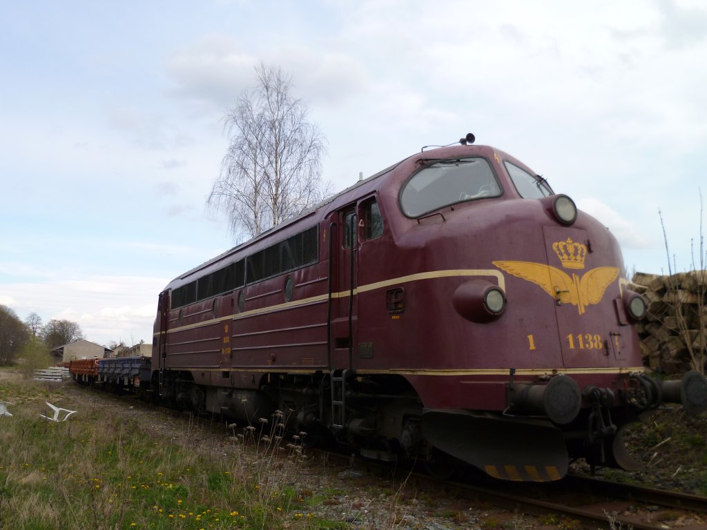 NOHAB MY 1138 stand am 25.04.12 in Mehltheuer/V. und wartete auf ihren Nchtlichen Einsatz zum Schottern.